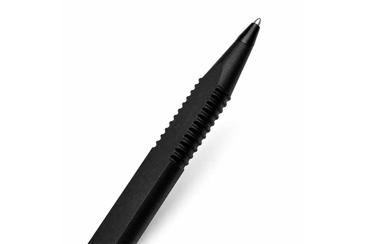 Lebond Moneo Pen Black Edition nib and knurled grip detail